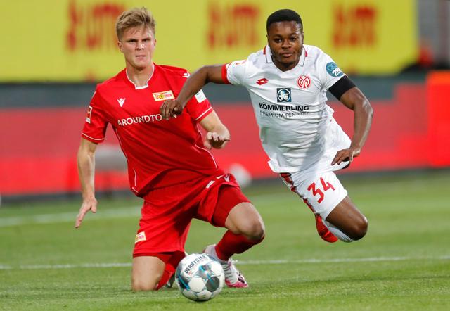 硬生生将比 硬生生将比